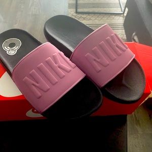 Nike Offcourt Slides (flip flops)